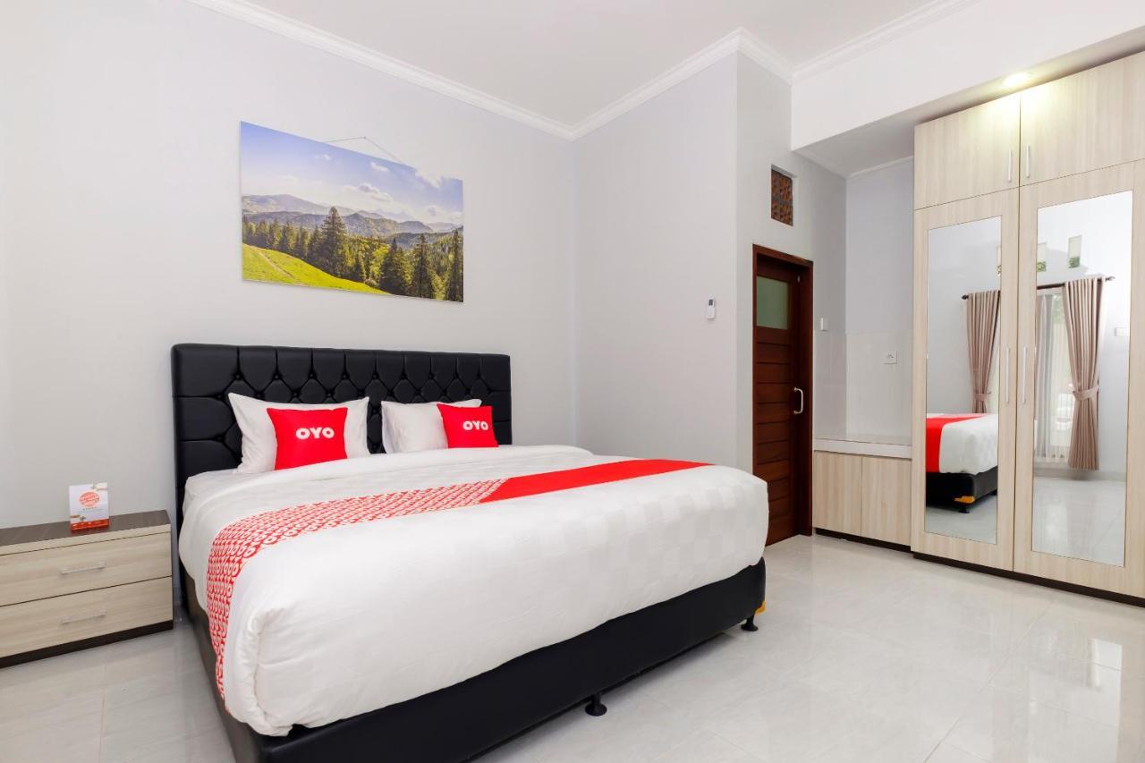 Hotel Oyo 3716 Dijobi Sempidi Exteriér fotografie
